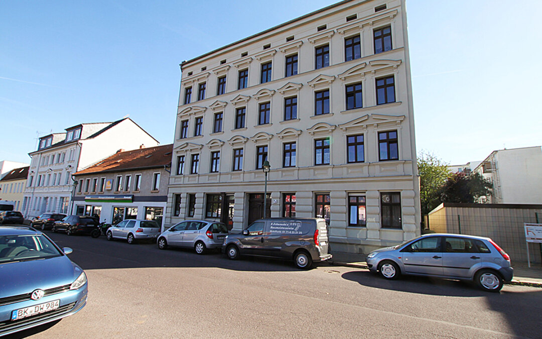 Großzügige 4 Zimmer Wohnung mit großer Dachterrasse zur Kapitalanlage in Magdeburg