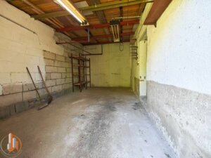 Garage 2