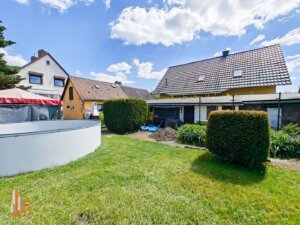 Nebengelass und Pool