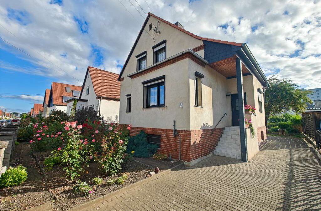 Großzügiges Einfamilienhaus mit viel Potenzial zur individuellen Gestaltung