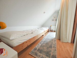 2. Schlafzimmer