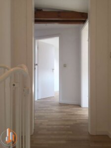 Flur DG vor Einzug der aktuellen Mieter