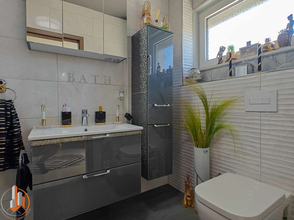 Gäste WC mit Dusche
