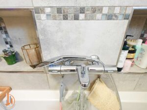 Bad mit Wanne