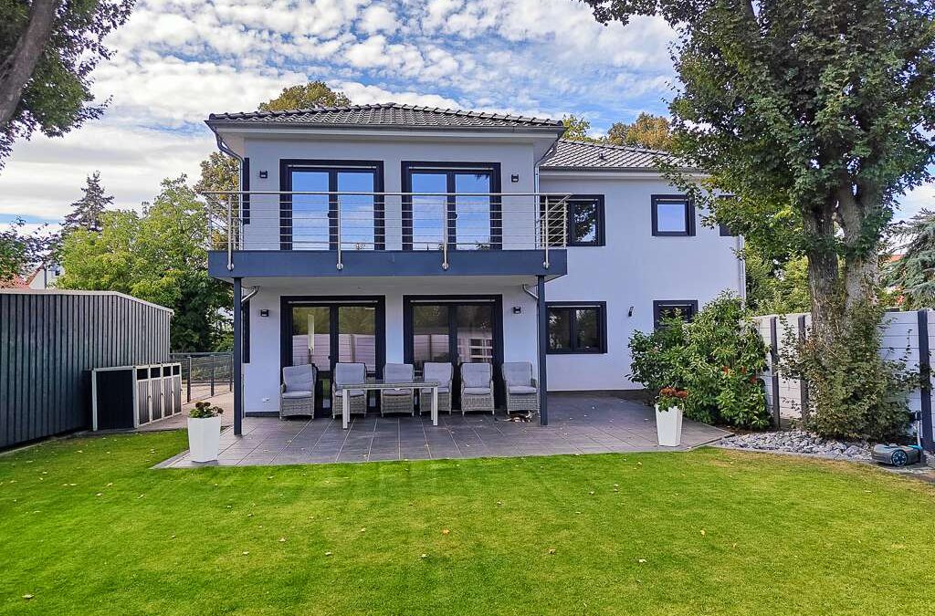 Moderne Stadtvilla mit hohem Komfort und vielen Extras in Magdeburg – 6 Zimmer möglich