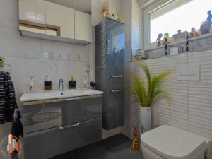 Gäste WC mit Dusche