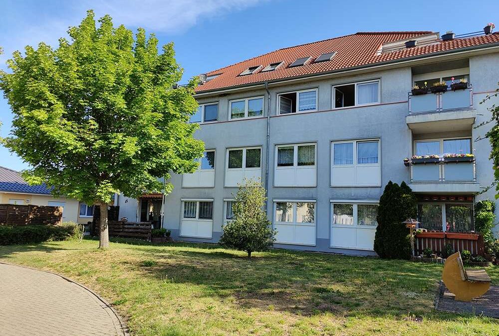 Frisch sanierte 3 Zimmer Wohnung, mit Terrasse und Carport – Ihr neues Zuhause zum Wohlfühlen!